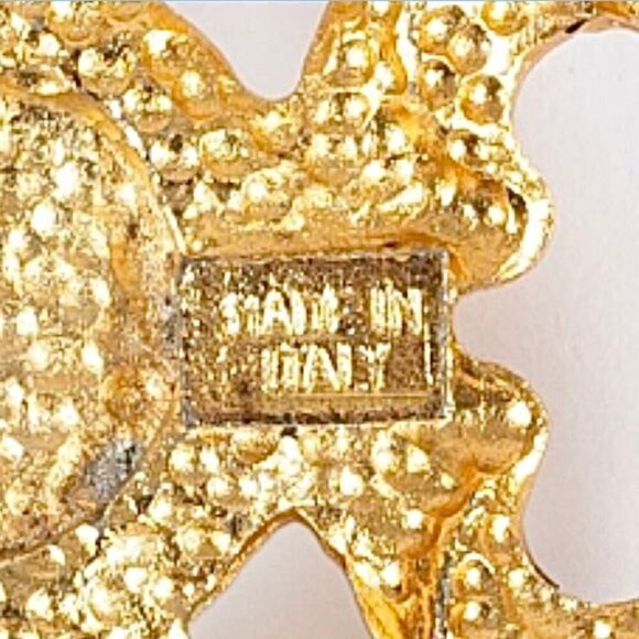 Valentino Vintage Gold Brooch w/ Crystal & Pearl Detail Pristine - Picture 4 of 5